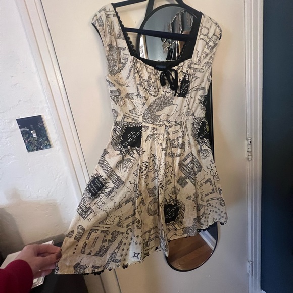 Harry Potter Marauder’s Map Dress - Picture 5 of 9